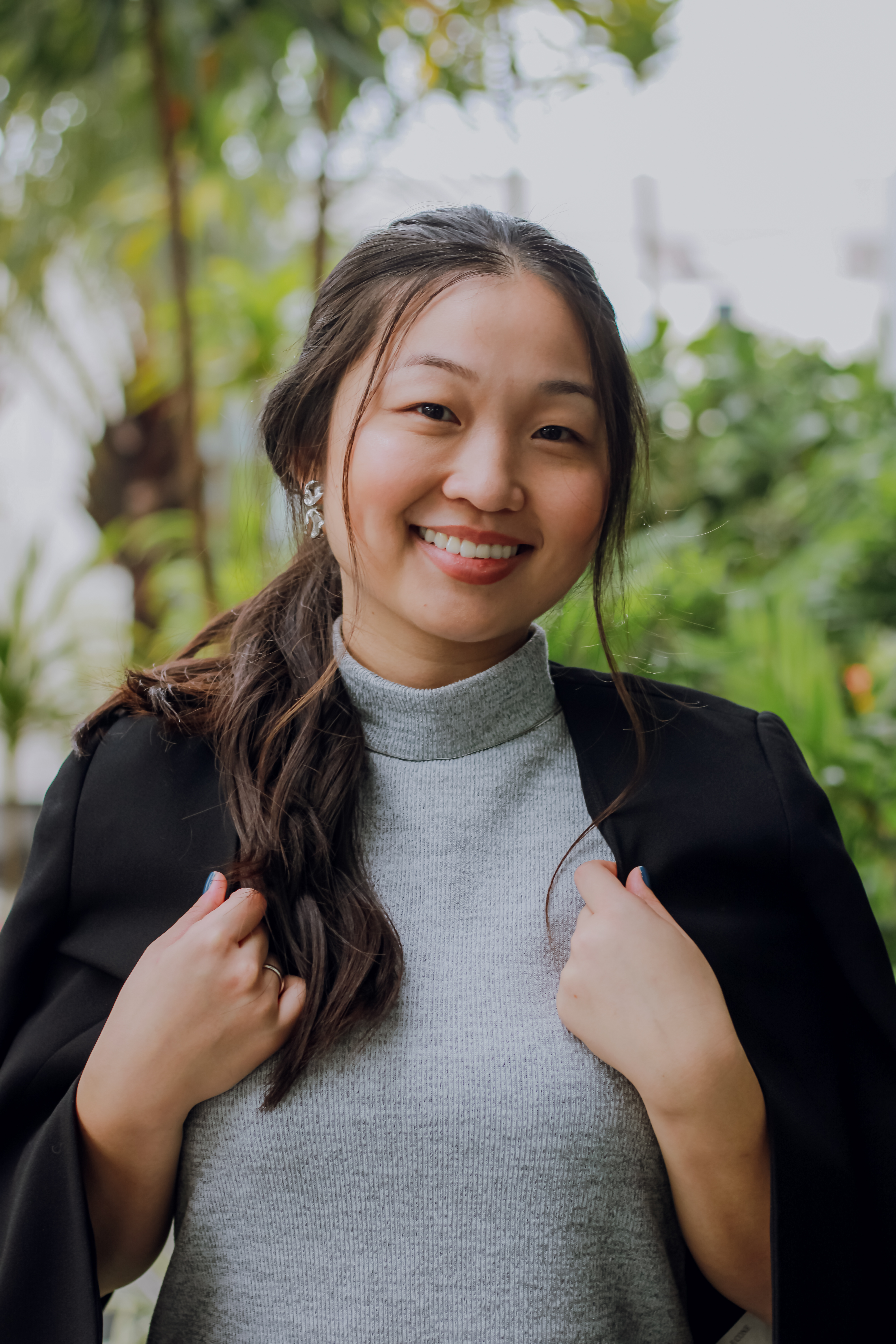 Karen Kuwabara em seu consultório